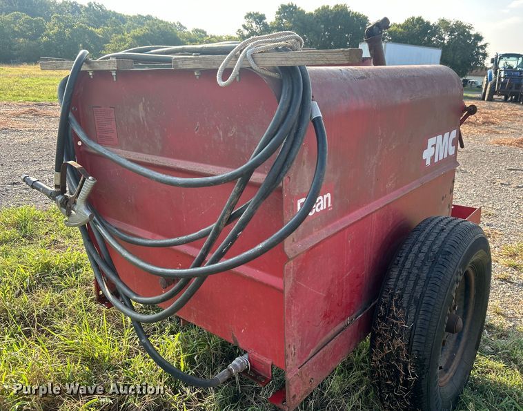 image for item DO6686 FMC sprayer trailer