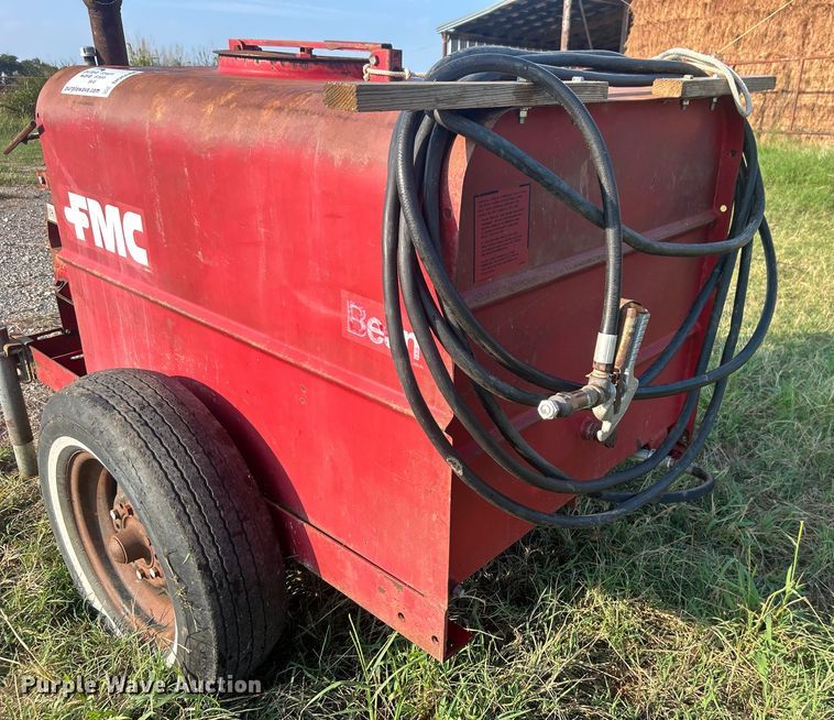 image for item DO6686 FMC sprayer trailer