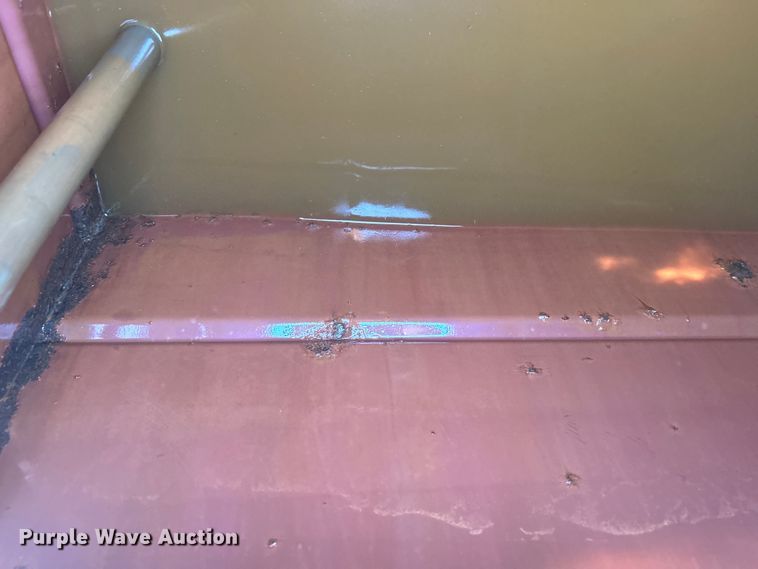 image for item DO6686 FMC sprayer trailer