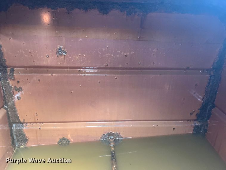 image for item DO6686 FMC sprayer trailer