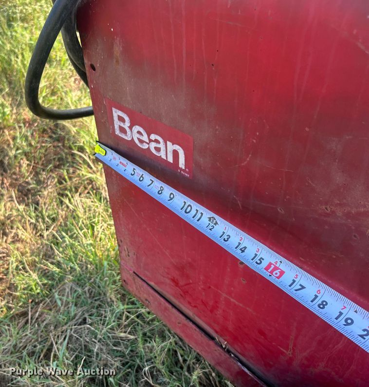 image for item DO6686 FMC sprayer trailer