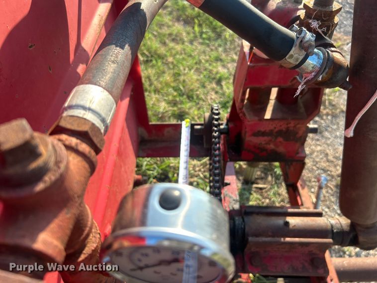 image for item DO6686 FMC sprayer trailer