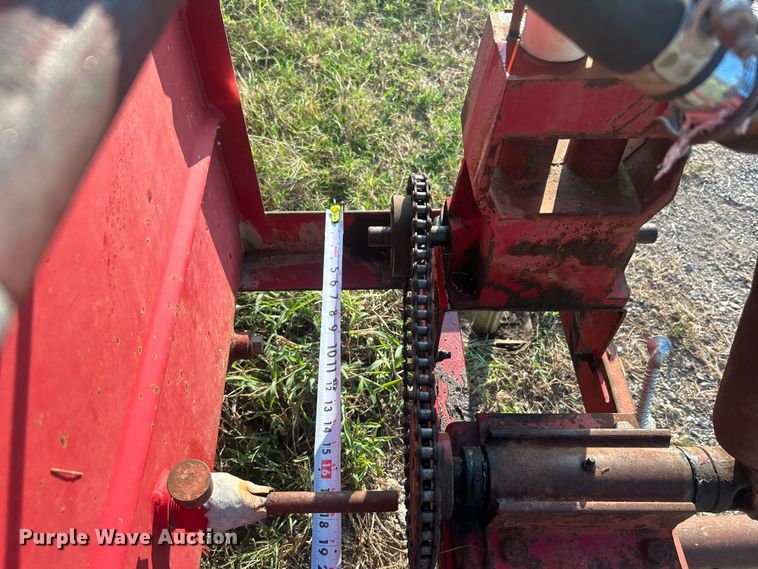 image for item DO6686 FMC sprayer trailer