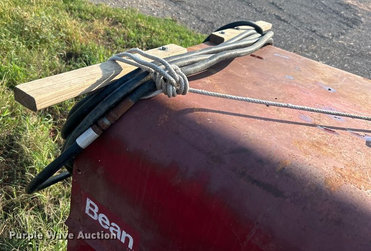 image for item DO6686 FMC sprayer trailer