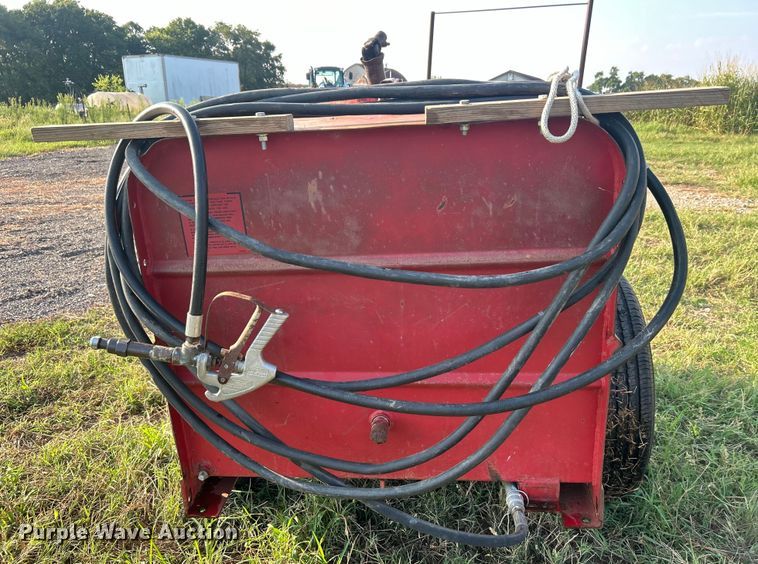 image for item DO6686 FMC sprayer trailer