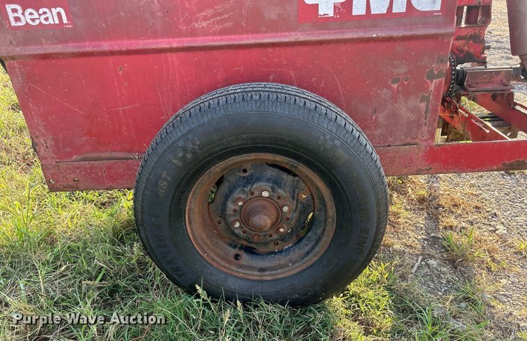 image for item DO6686 FMC sprayer trailer