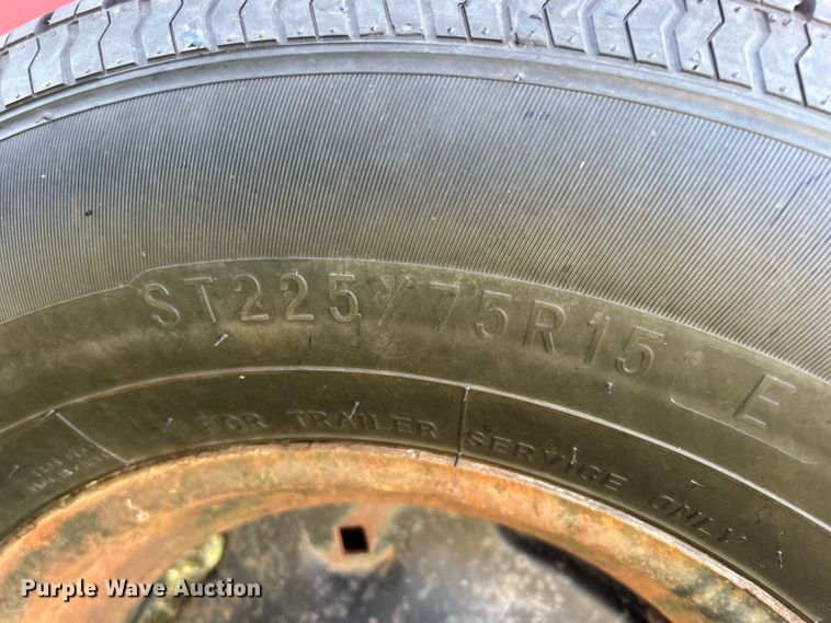 image for item DO6686 FMC sprayer trailer