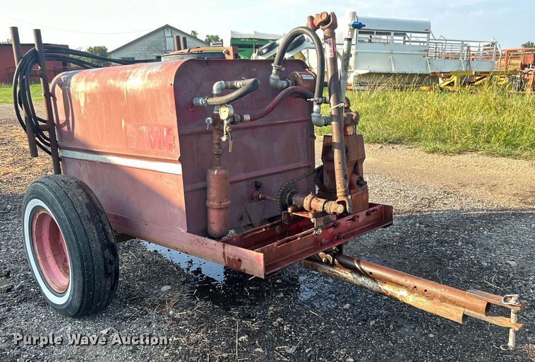 image for item DO6687 FMC sprayer trailer