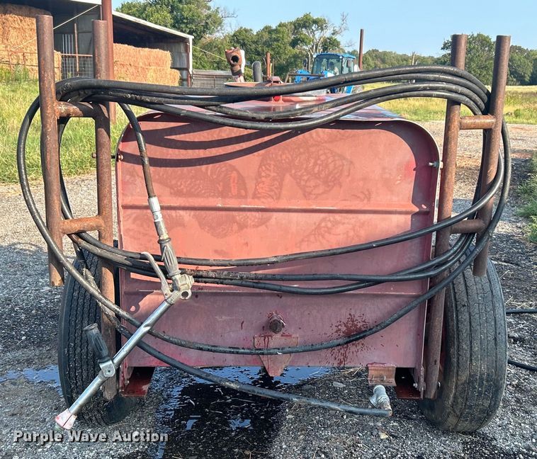 image for item DO6687 FMC sprayer trailer