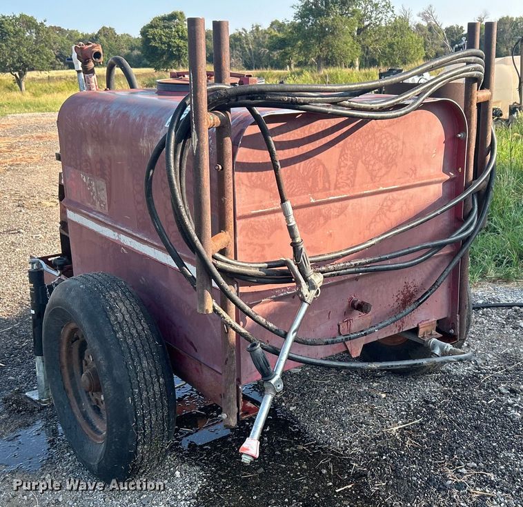 image for item DO6687 FMC sprayer trailer