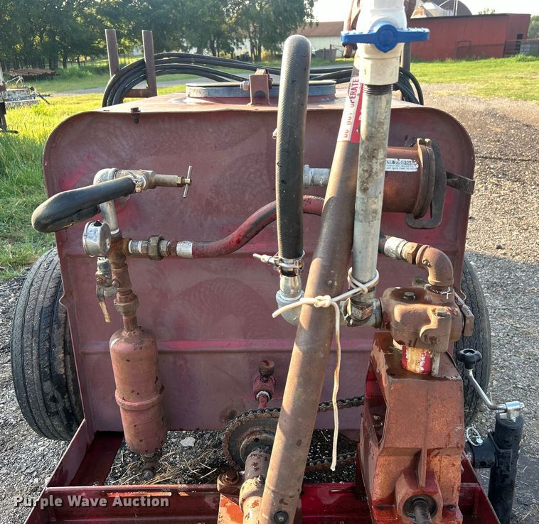 image for item DO6687 FMC sprayer trailer