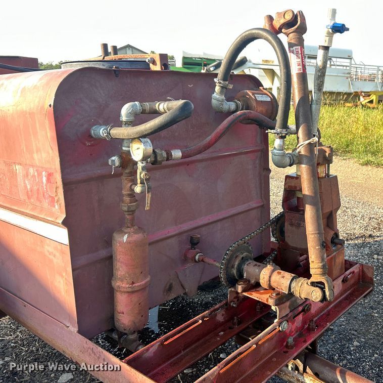 image for item DO6687 FMC sprayer trailer
