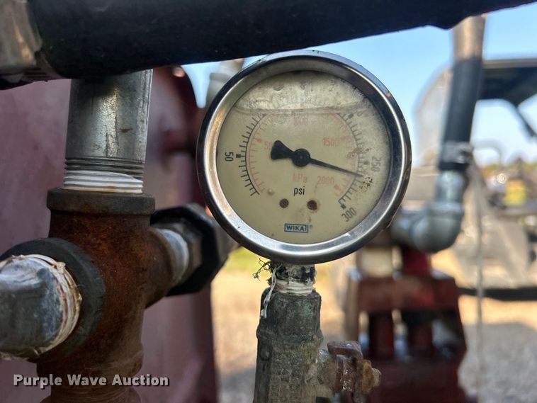 image for item DO6687 FMC sprayer trailer