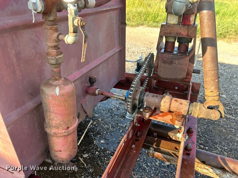 image for item DO6687 FMC sprayer trailer