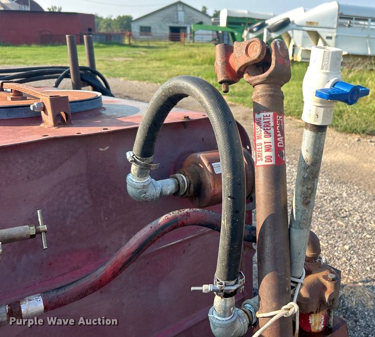 image for item DO6687 FMC sprayer trailer