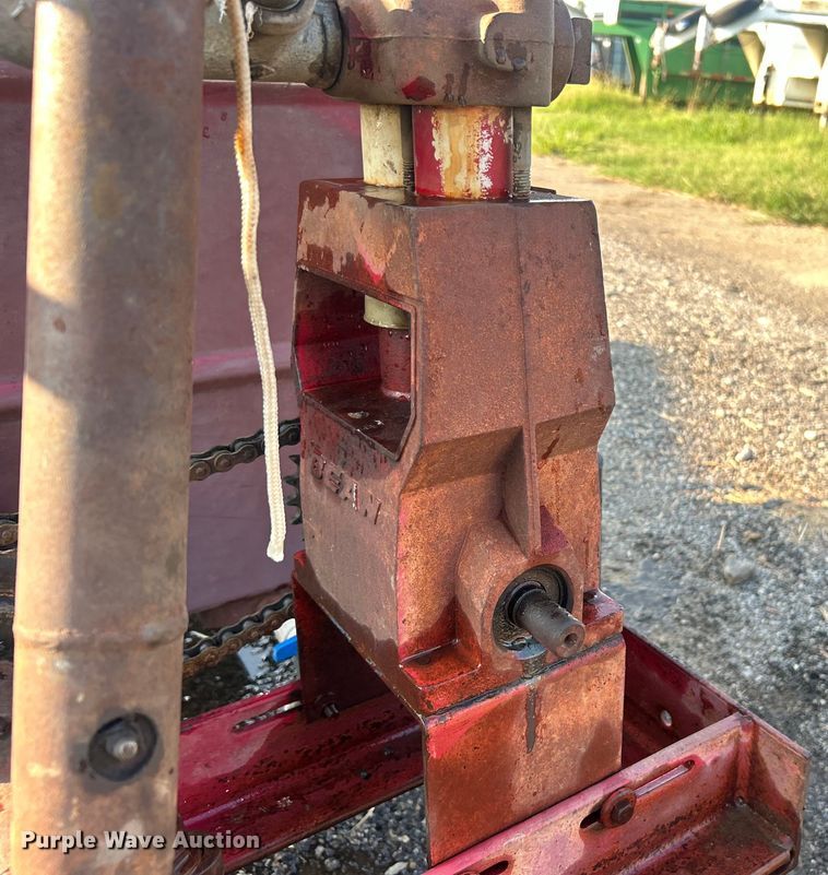 image for item DO6687 FMC sprayer trailer