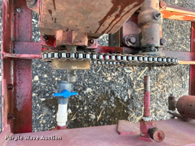 image for item DO6687 FMC sprayer trailer