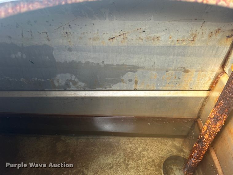 image for item DO6687 FMC sprayer trailer