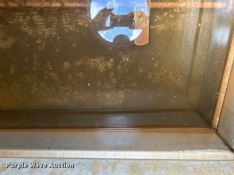 image for item DO6687 FMC sprayer trailer