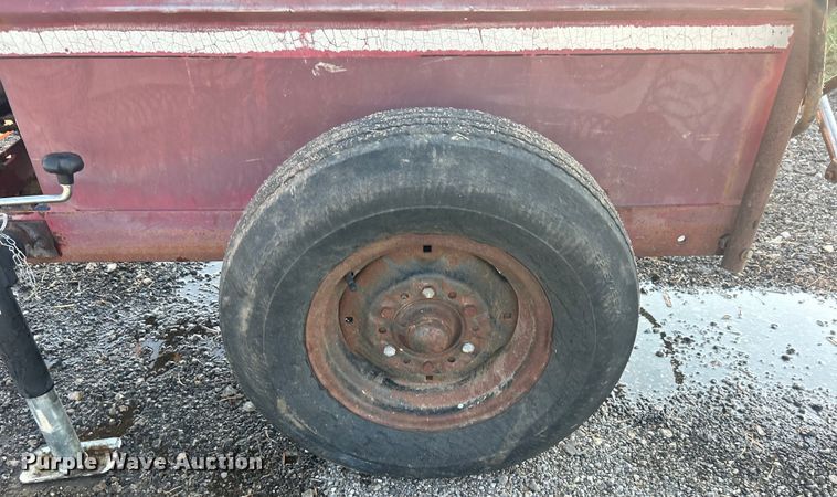 image for item DO6687 FMC sprayer trailer