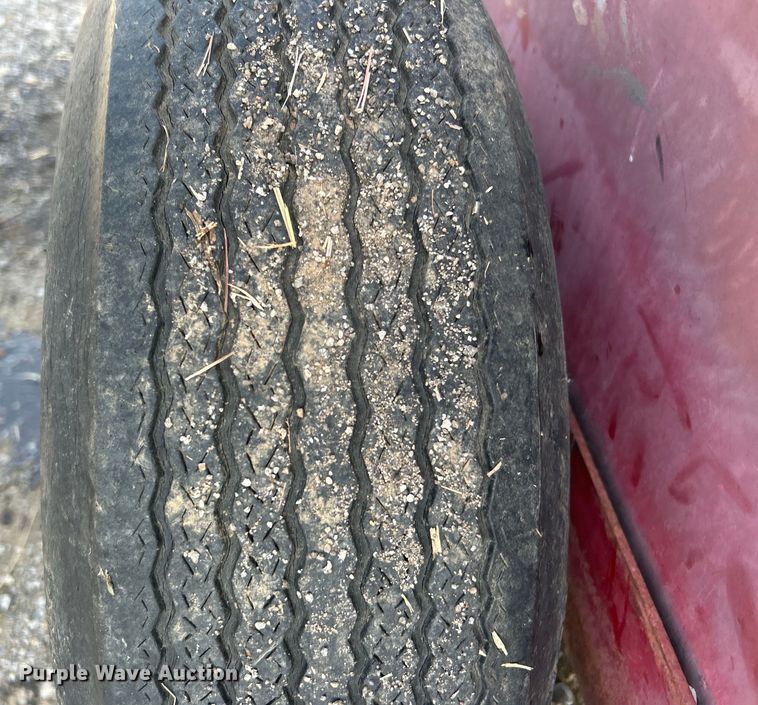 image for item DO6687 FMC sprayer trailer