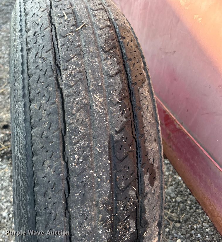 image for item DO6687 FMC sprayer trailer