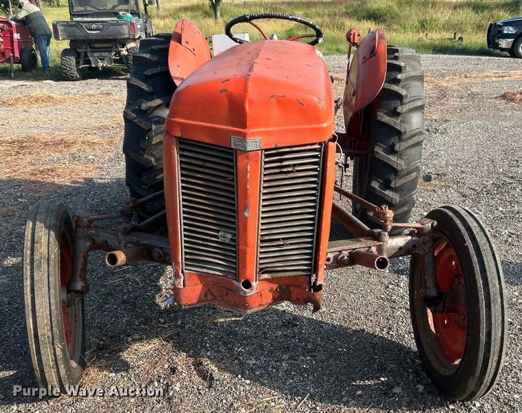 image for item DO6689 1948 Ferguson TE20 tractor