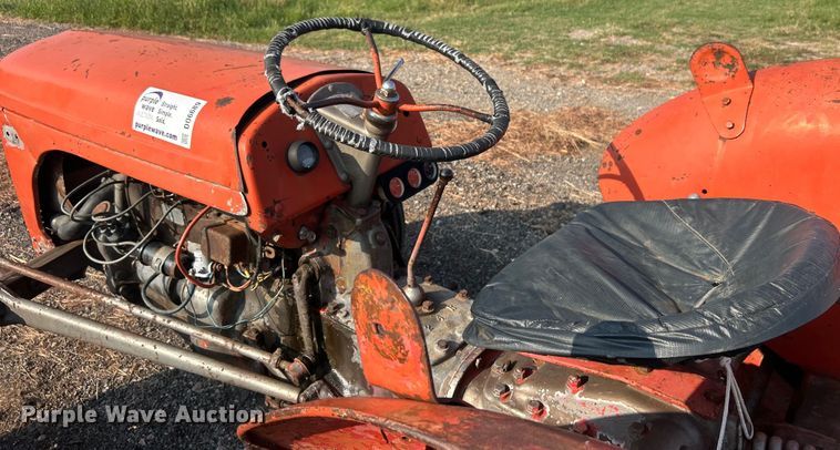 image for item DO6689 1948 Ferguson TE20 tractor