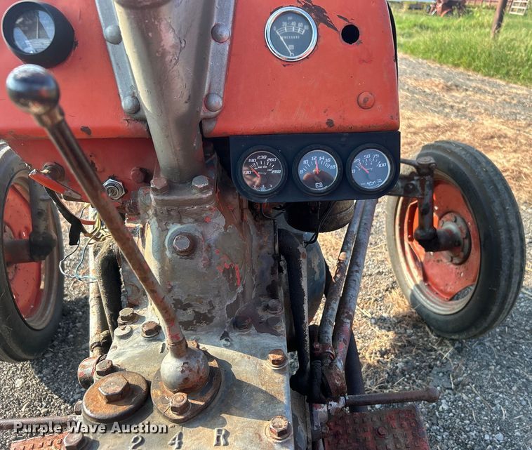 image for item DO6689 1948 Ferguson TE20 tractor