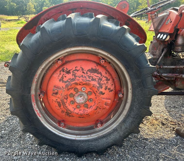 image for item DO6689 1948 Ferguson TE20 tractor