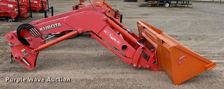 image for item DO7157 Kubota  LA1944 loader