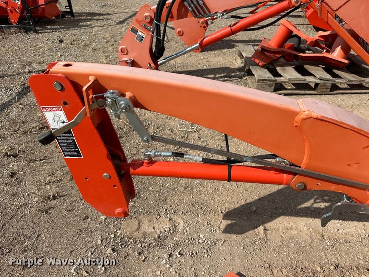 image for item DO7159 Kubota LA344S loader
