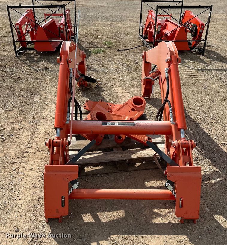 image for item DO7160 Kubota LA1854S loader