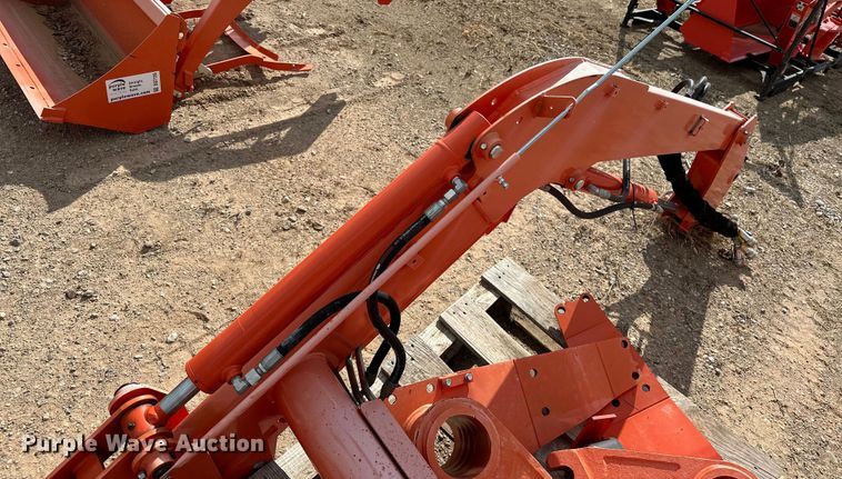 image for item DO7160 Kubota LA1854S loader