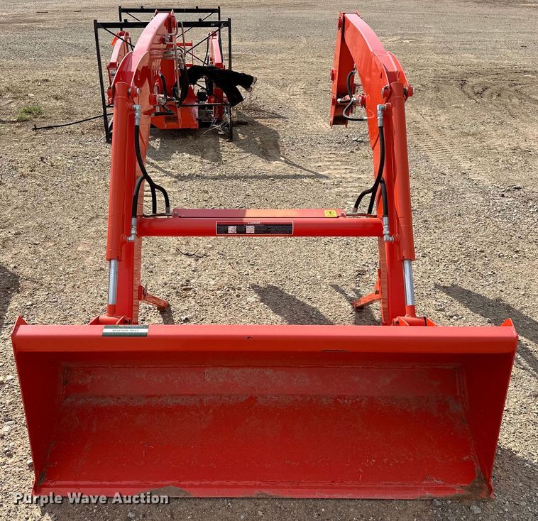 image for item DO7161 Kubota LA525FL loader