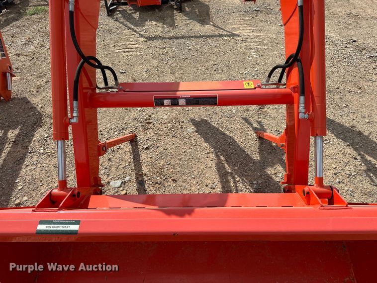 image for item DO7161 Kubota LA525FL loader