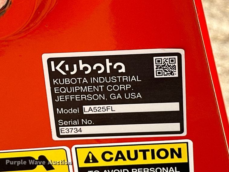 image for item DO7161 Kubota LA525FL loader