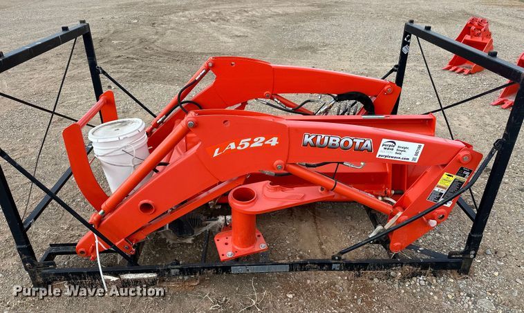 image for item DO7166 Kubota  LA524FL loader