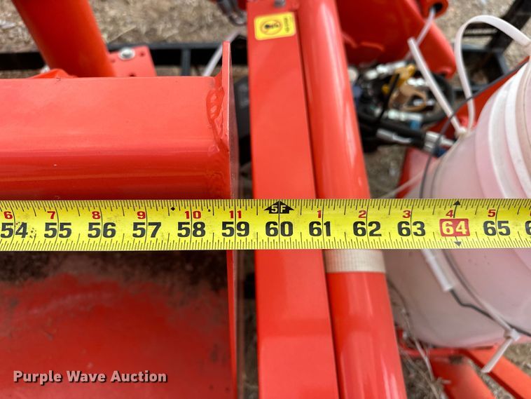 image for item DO7166 Kubota  LA524FL loader