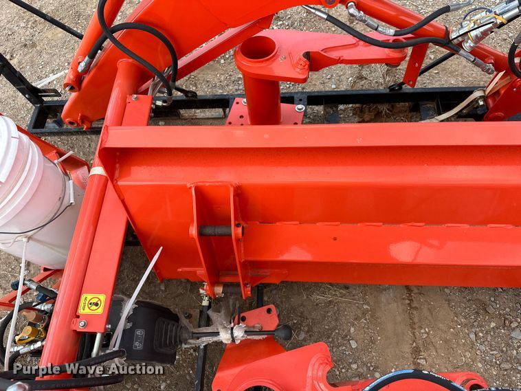 image for item DO7166 Kubota  LA524FL loader