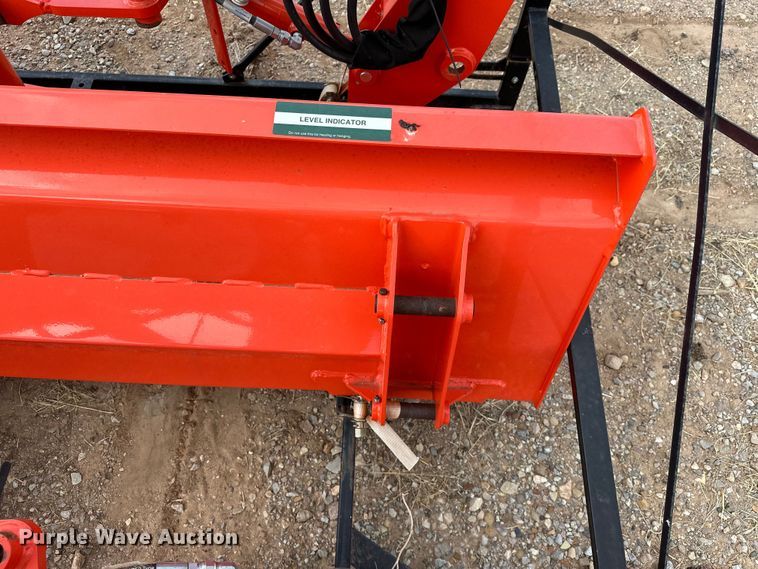 image for item DO7166 Kubota  LA524FL loader