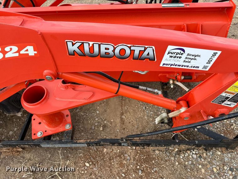 image for item DO7166 Kubota  LA524FL loader
