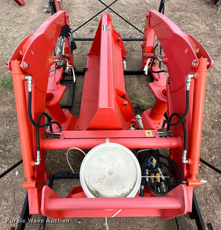 image for item DO7167 Kubota  LA524FL loader
