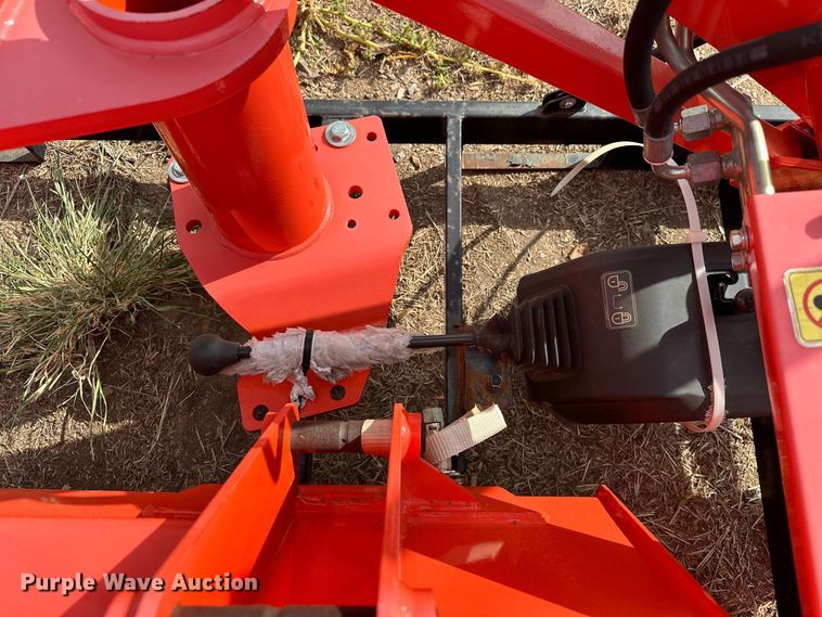 image for item DO7167 Kubota  LA524FL loader