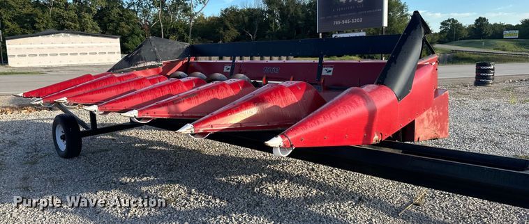 image for item DR2583 Case IH 1063 corn head