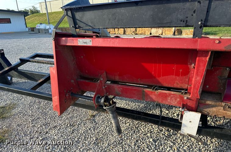 image for item DR2583 Case IH 1063 corn head