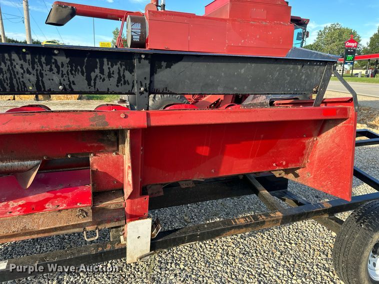image for item DR2583 Case IH 1063 corn head