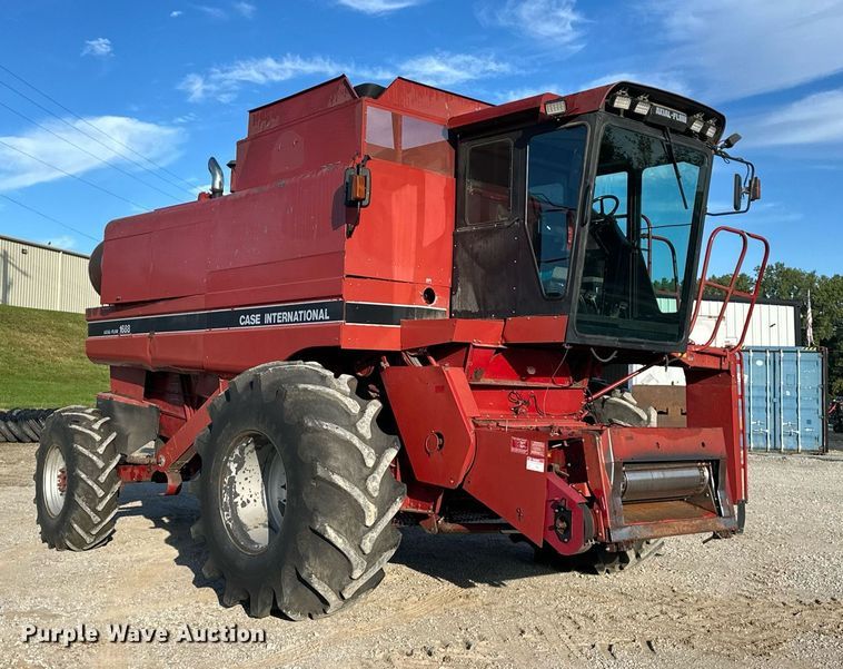 image for item DR2584 1994 Case IH 1688 Axial-Flow RWA combine