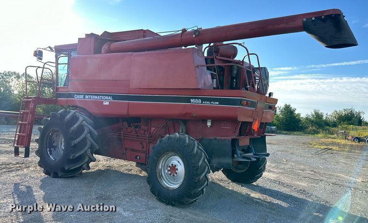 image for item DR2584 1994 Case IH 1688 Axial-Flow RWA combine