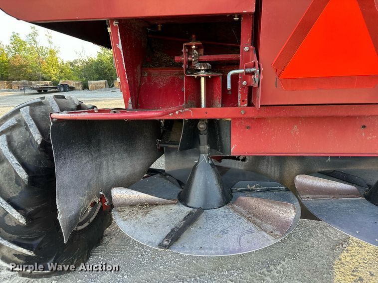 image for item DR2584 1994 Case IH 1688 Axial-Flow RWA combine